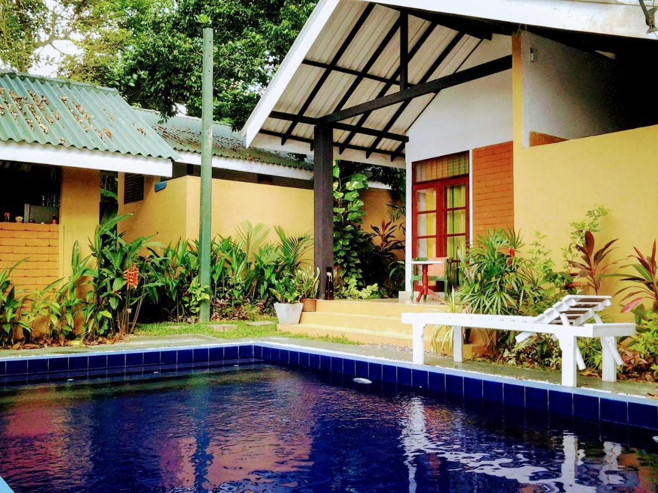 Randoni Villa Raddoluwa Extérieur photo
