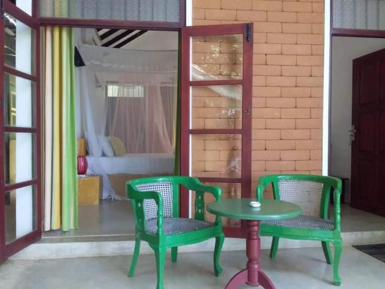 Randoni Villa Raddoluwa Extérieur photo